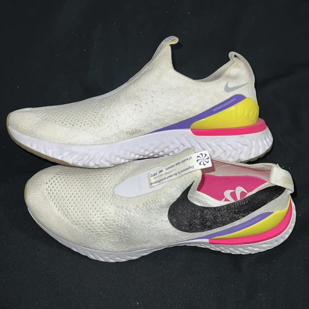 Nike sneakers - Picture 8 of 11